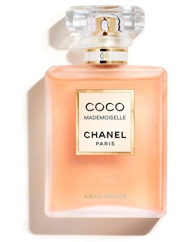 Mademoiselle L'eau Privee